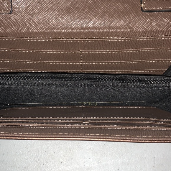 Unbranded WOC (wallet on a chain) - Picture 5 of 13